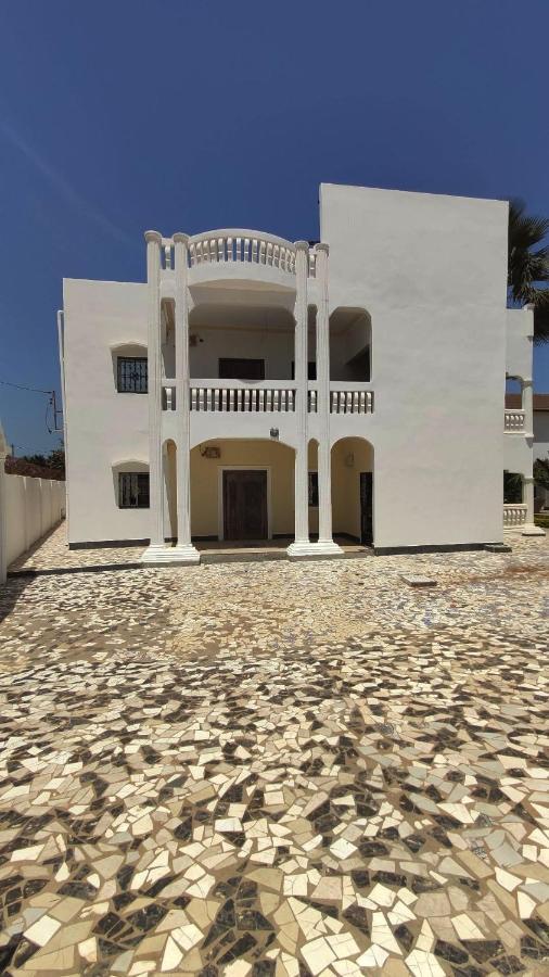 Dulaa Deema Residence Brufut Heights Tranquil Екстериор снимка